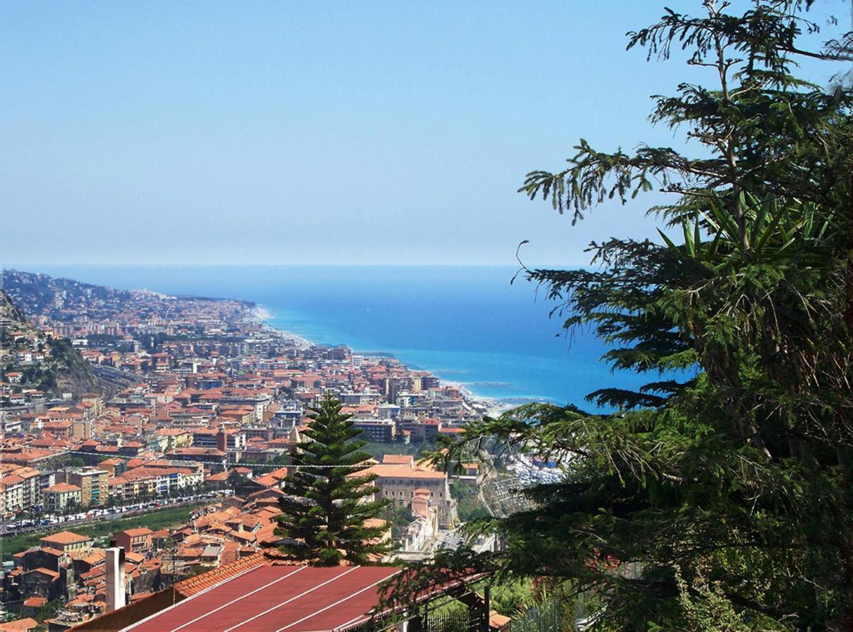 La Tana Del Tasso Ventimiglia B&B 외부 사진
