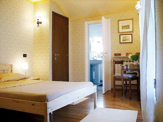La Tana Del Tasso Ventimiglia B&B 외부 사진