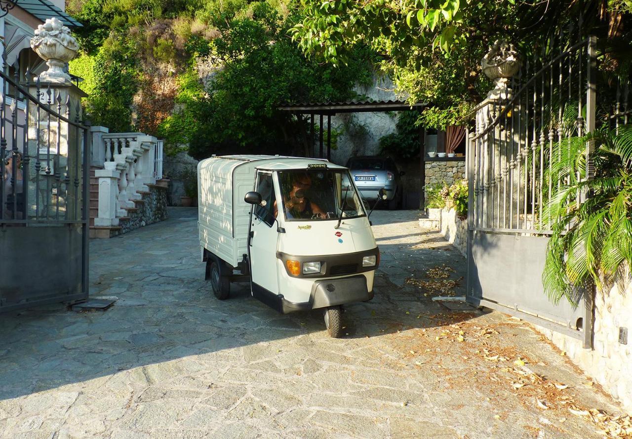 La Tana Del Tasso Ventimiglia B&B 외부 사진